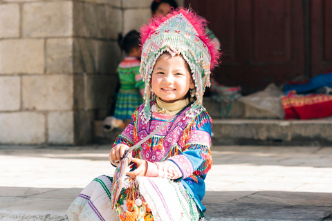 Vanuit Hanoi: Premium 2-daags Sapa avontuur met DCAR Limousine5-Sterren Hotel