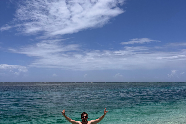 San Blas: tour with snorkeling, lunch and transportation