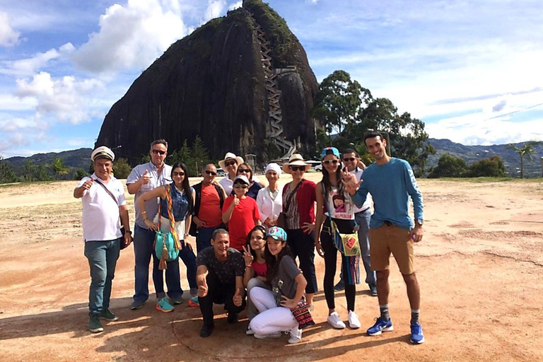 Guatapé: Boat Tour, Peñol Rock & Colorful Town with Meals