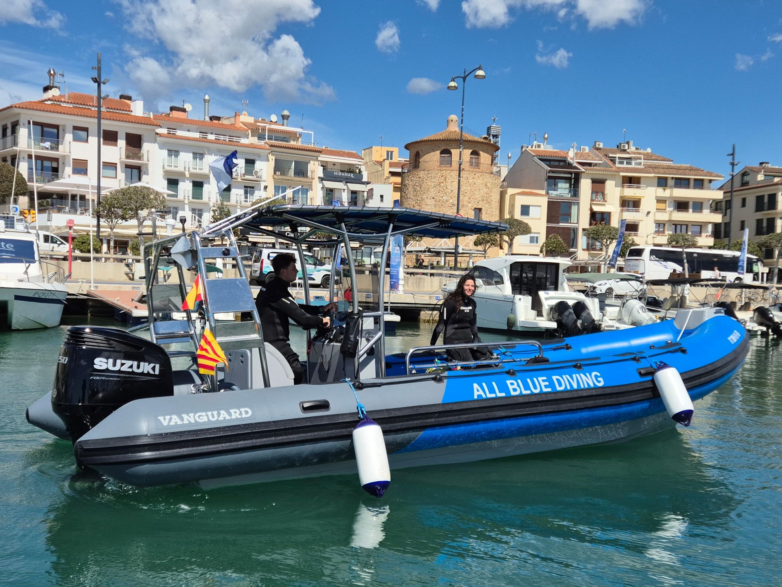 Cambrils: geführtes Tauchen mit dem Boot vom Hafen aus