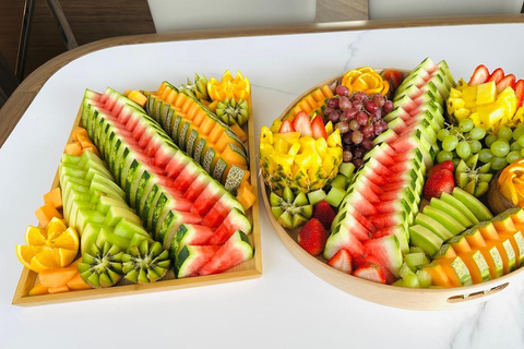 迪拜：家庭日落超大游艇巡航（含烧烤和饮料）