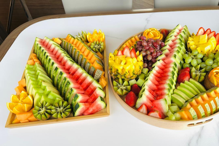 迪拜：家庭日落超大游艇巡航（含烧烤和饮料）