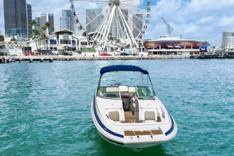 SEA MIAMI THE BEST!! 26' CROWNLINE "GLORY DAZE" + 1 HR FREE!