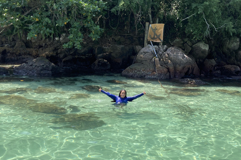Boat trip in Paraty Boat tour in Paraty, Rio de Janeiro Have fun on the beaches and islands of Paraty