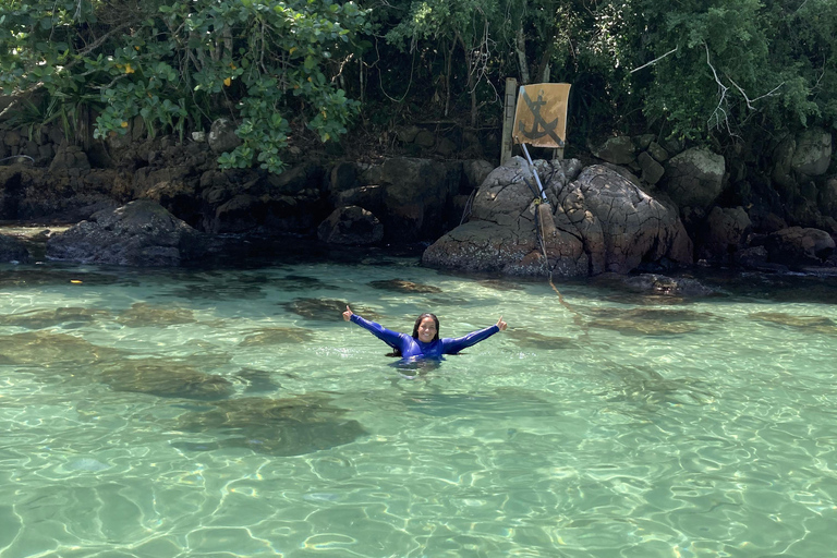 Boat trip in Paraty Boat tour in Paraty, Rio de Janeiro Have fun on the beaches and islands of Paraty