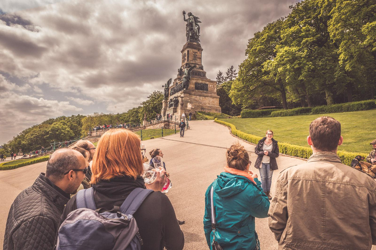 Wine hike with cable car ride in Rüdesheim am Rhein Querfeldwein / Wine Hike with Cable Car Ride in Rüdesheim am Rhein