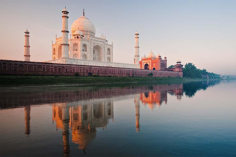 From Mumbai:Same Day Agra Taj Mahal Tour From Mumbai : Same Day Agra Taj Tour with Guide & Transport