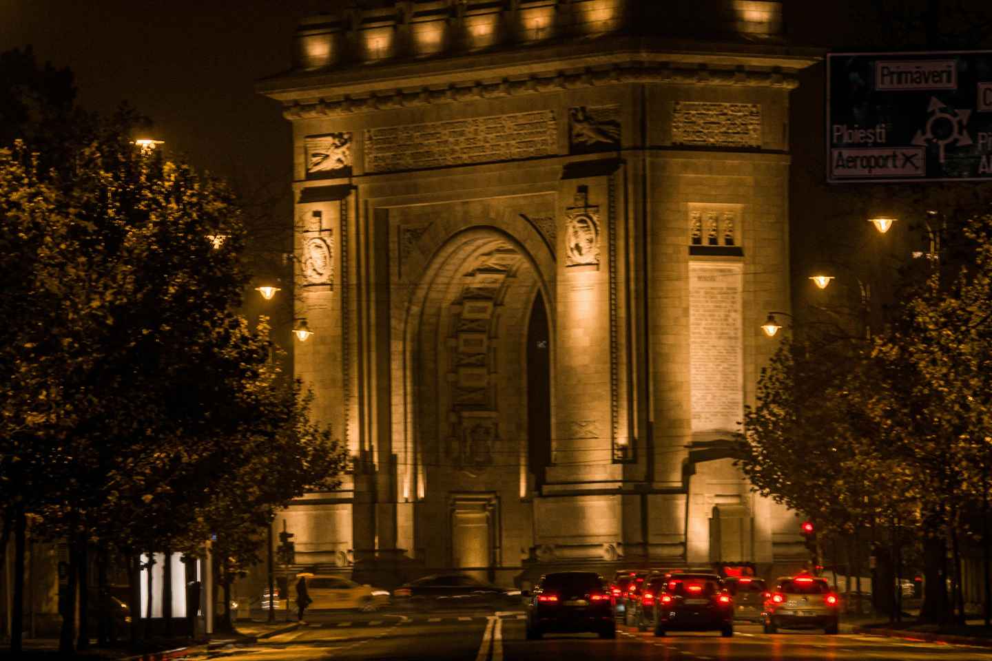 Bucharest: Parliament, Unirii Main Square & Mogosoaia Palace