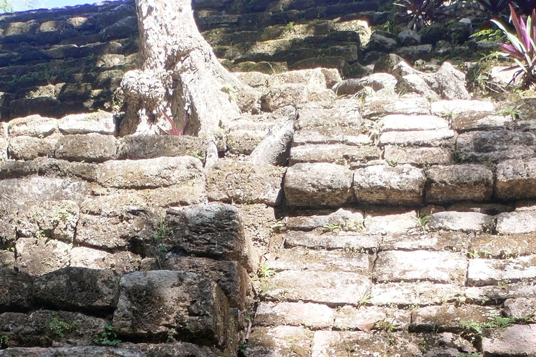 Bacalar: Ichkabal mayan temples & boat tour. Ichkabal only mayan temples guided tour.