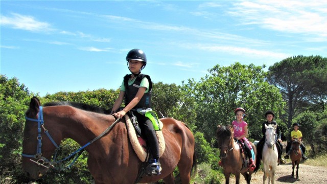 Visit Sedini horseback riding for children near Castelsardo in Valledoria