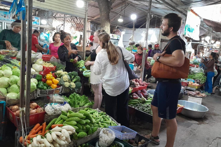 Phnom Penh: Mekong Village Cooking Escape and Night Stay