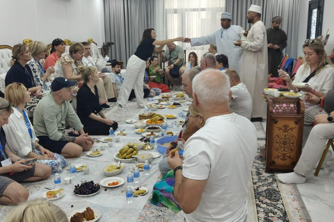From Muscat: Authentic Omani Dinner with a Local Family