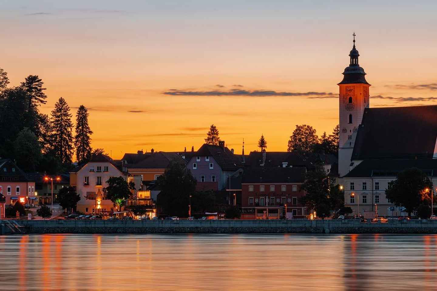 From Szentendre: One-way River Cruise to Budapest - From Szentendre: One-way River Cruise to Budapest