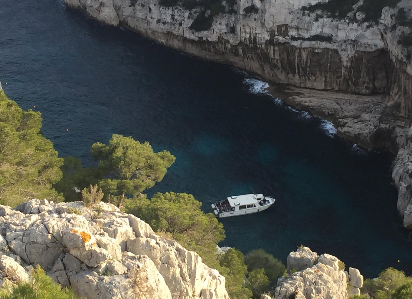 Marseille: Guidet vandretur i Calanques Nationalpark med picnic