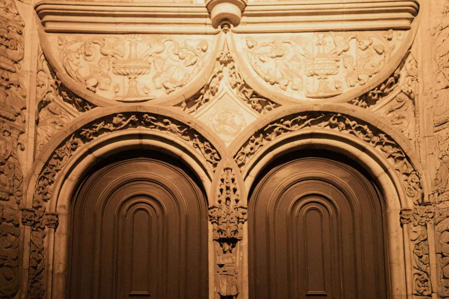 Lisbon by Night: Guided Walking Tour - The Unholy Secrets