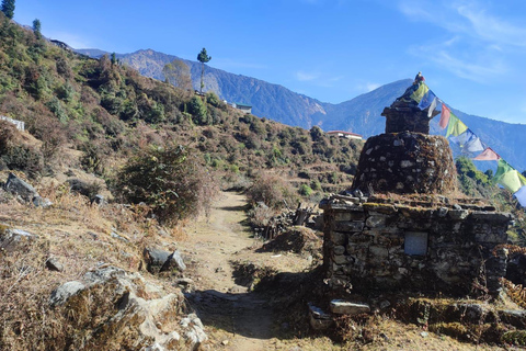 Kathmandu: 3-Day Helambu Ama Yangri Trek with Guide