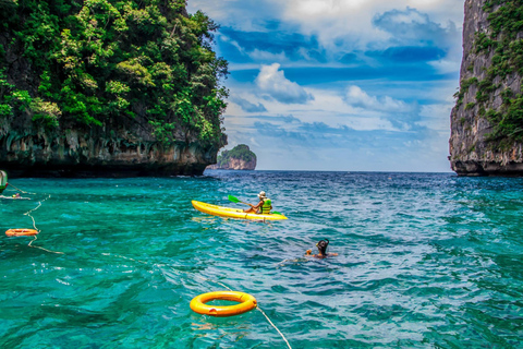 Koh Phi Phi: Longtailbåt till Maya Bay och Pileh LagoonFrån Phi Phi : 5 öar Longtail båttur med snorkling