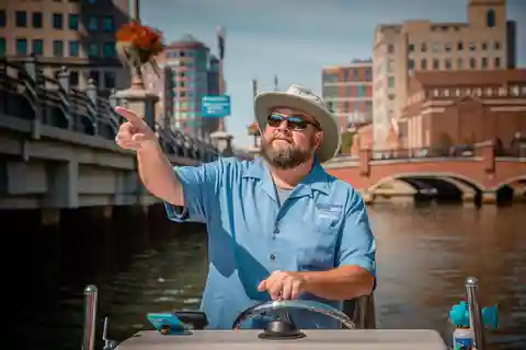 Historic Boat Tours of Providence