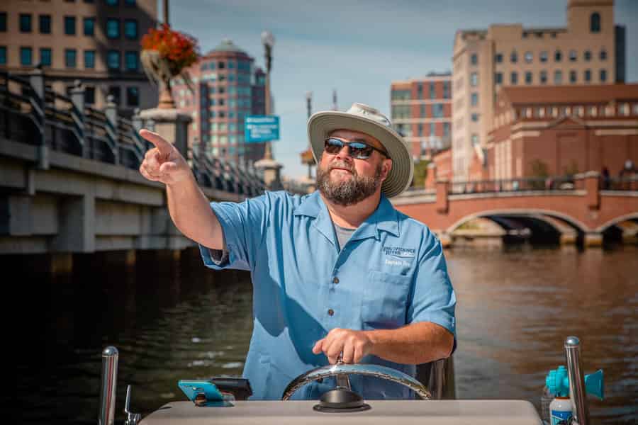 Historische Bootstouren durch Providence. Foto: GetYourGuide