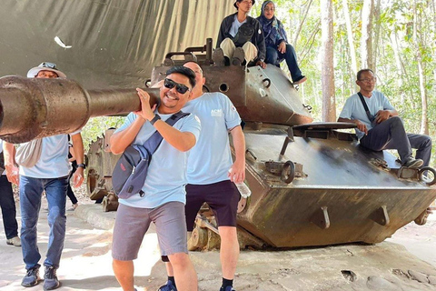 Van Ho Chi Minh Stad: Cu Chi tunnels en AK-47 schieten