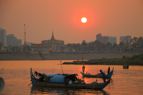 Phnom Penh: Private Sunset Cruise with English Speak Guide