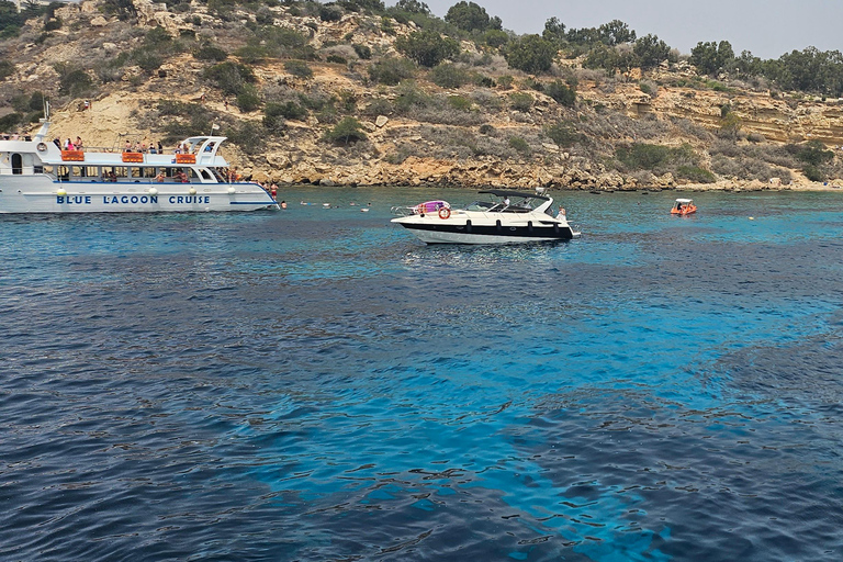 Protaras: Medusa Chill-Out Cruise to Blue Lagoon & Sea Caves