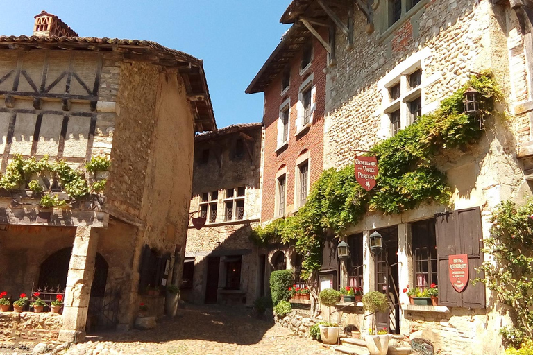 From Lyon: Medieval Village of Pérouges Day Trip