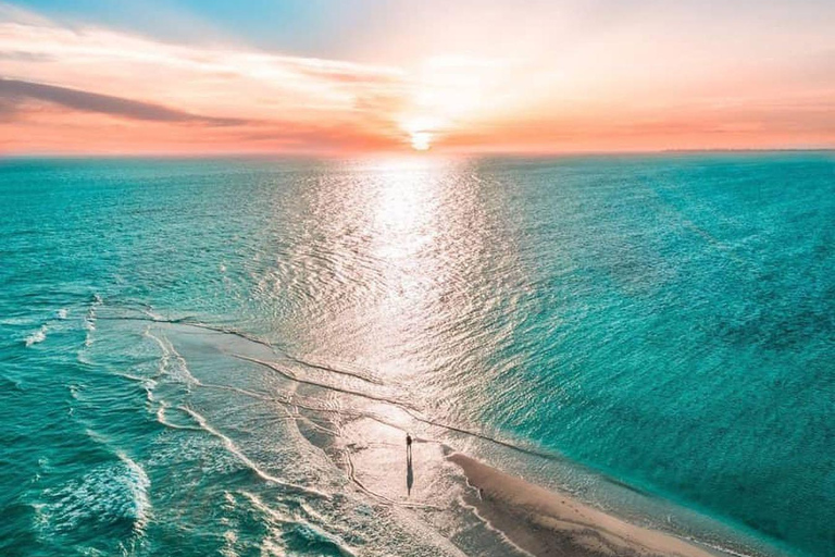 Zanzibar: Stone Town, Prison Island and Sandbank Tour