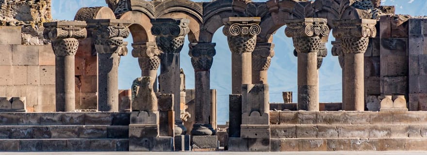 Yerevan: Tour dei templi di Echmiadzin, Hripsime, Gayane e Zvartnots