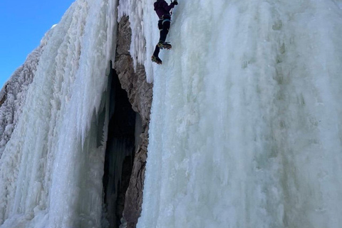Denver: Ice Climbing Experience in Clear Creek Canyon Ice Climbing Experience in Clear Creek Canyon Full Day