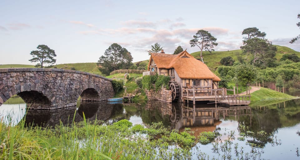 LOTR Tour) Hobbiton Village With Blue Spring | GetYourGuide