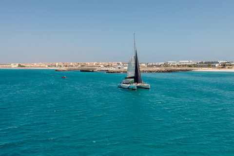 Cabo Verde: 2-Hour Sunset Eco Catamaran Cruise with Cava