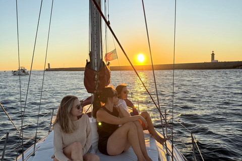 Porto: Douro River Cruise with wine tasting & Sunset option Shared Sunset Sailboat Cruise