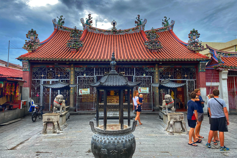 Georgetown: Culture, Forts & Reclining Buddha Half Day Tour Shared Tour