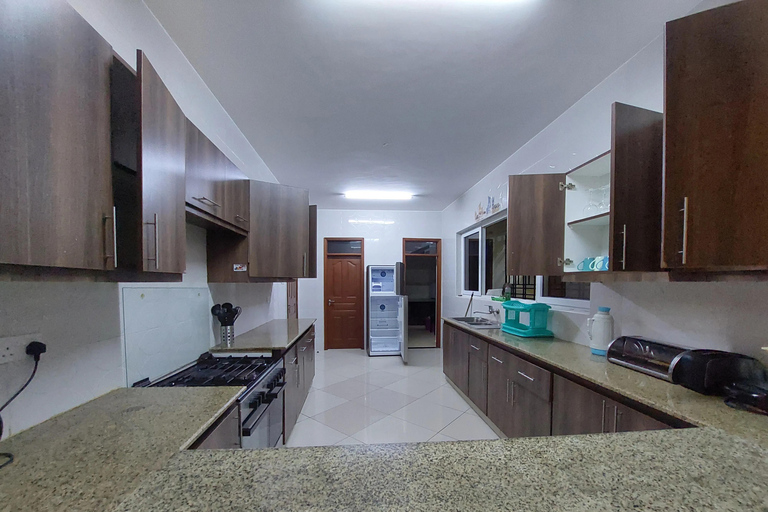 Mombasa: IAPA Apartments Nyali with 290 Degrees Sea View