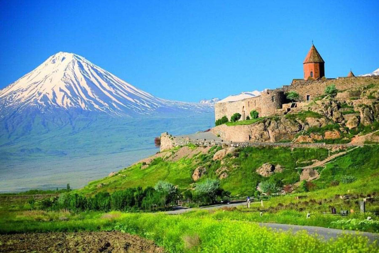 Viagem particular de 1 dia para os Patrimônios Mundiais da UnescoPasseio particular de um dia a Khor Virap, Etchmiadzin e Zvartnots