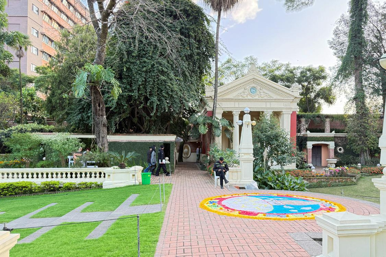 Kathmandu: Ason, Thamel & Garden of Dreams Walking Tour