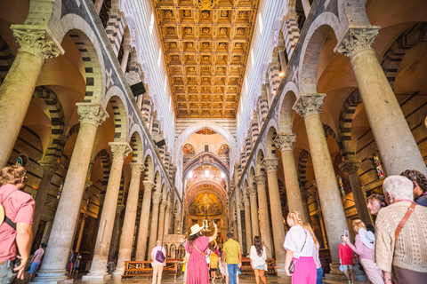 From Florence: Pisa Guided Day TourRound-trip Guided Transfer Only