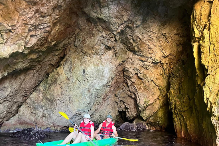 Menorca: Guided kayak tour of Mongofre and Addaia Bay