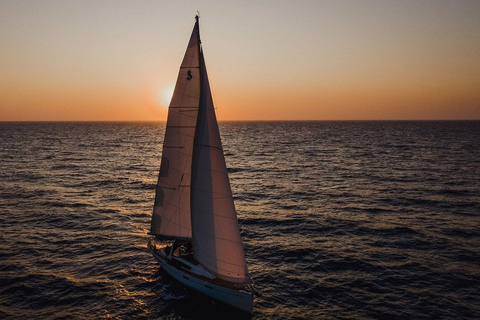 Santorini: Private Caldera Sailing Trip with Open Bar & Meal Private Sunset Trip