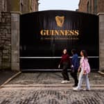 Dublino: Biglietto per la Guinness Storehouse e tour in autobus Hop-on Hop-off