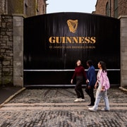 Dublin: Guinness Storehouse Ticket & Hop-on Hop-off Bus Tour