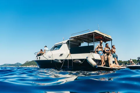 Dubrovnik: Blå grottan och Elafit - båtutflykt i liten grupp