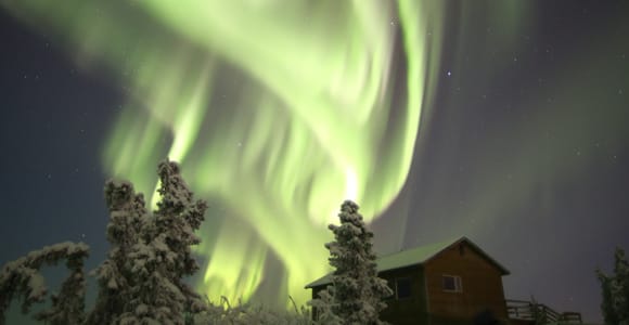 Fairbanks: Aurora Viewing Lodge with Transportation