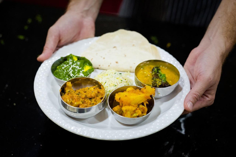 瓦拉纳西：传统印度烹饪课（含晚餐）