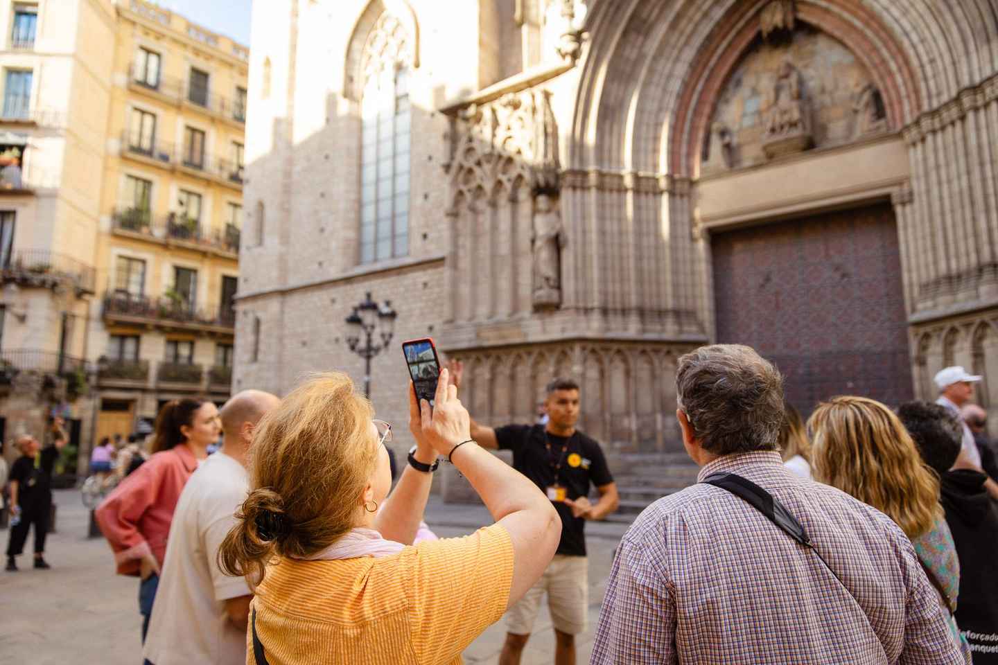 Barcelona: City Walking Tour with a Local Guide - Guided Walking Tour of Old Barcelona