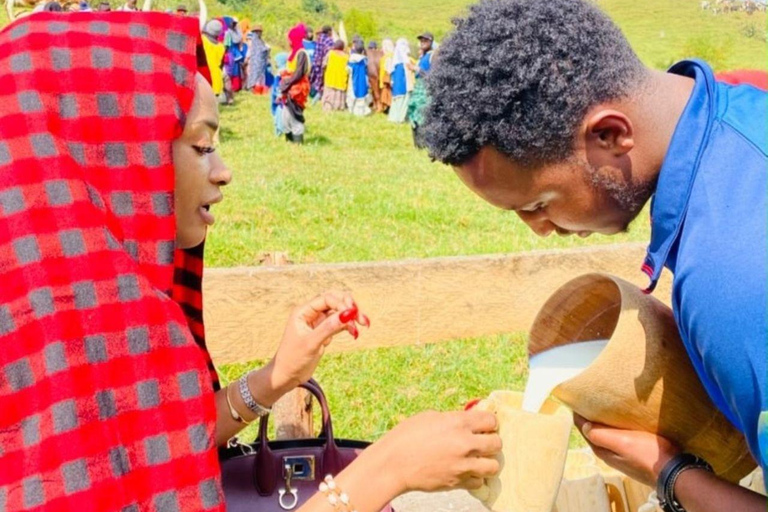 From Kigali: Bigogwe Cow Experience, Hiking & farm with Meal