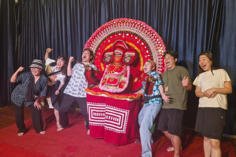 Kochi : Theyyam and Kalaripayattu Show Entry Ticket