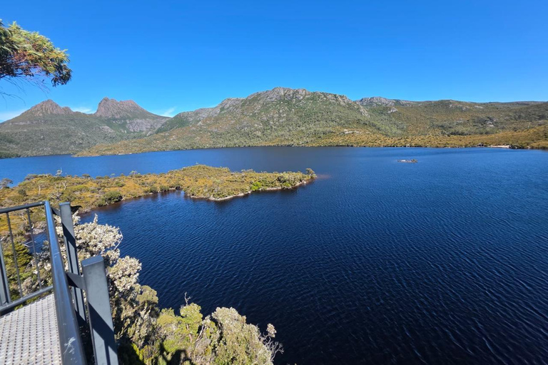 Hobart: Cradle Mountain & Wineglass Bay 2-Day Tour