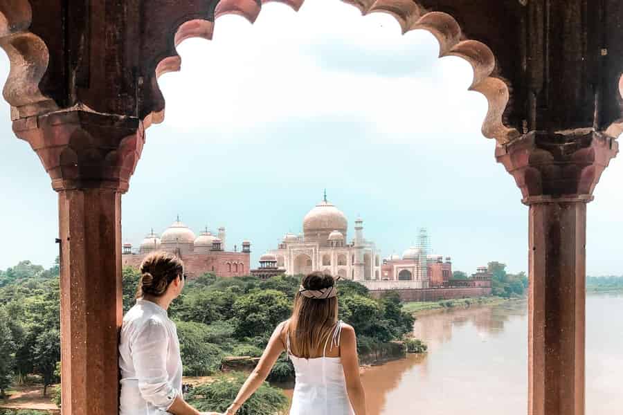 Abendliche Tour durch Agra mit Blick auf den Taj Mahal bei Sonnenuntergang. Foto: GetYourGuide Abendliche Tour durch Agra mit Blick auf den Taj Mahal bei Sonnenuntergang. Foto: GetYourGuide